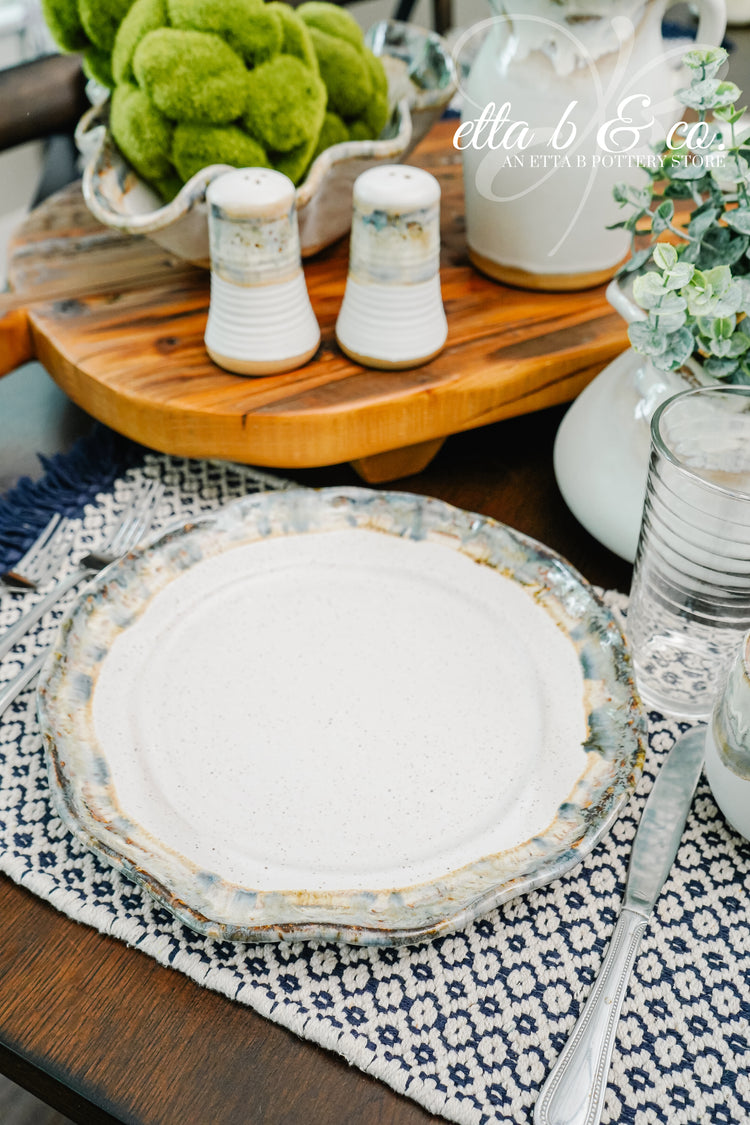 Rimmed Round Dinner Plate, Set
