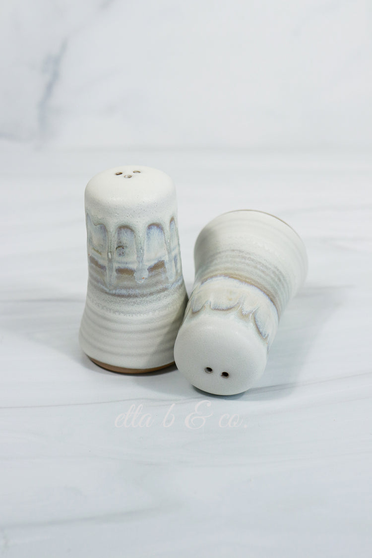 Salt & Pepper Shaker Set