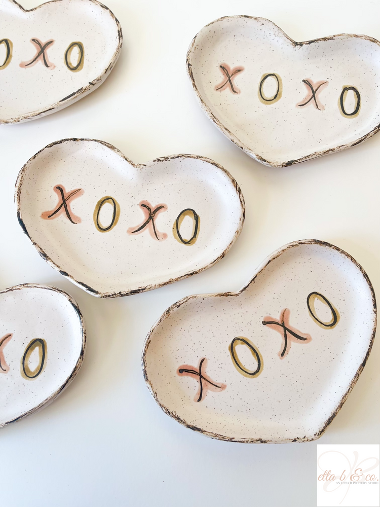XOXO