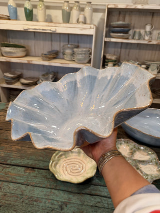 The Ruffled Gathering Bowl