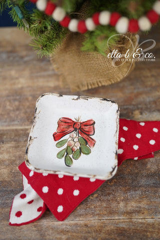 Merry Mistletoe Dish