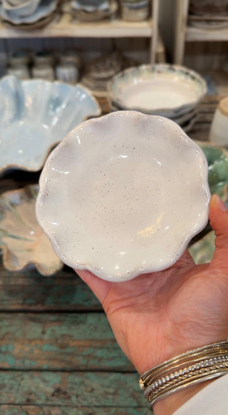 Ruffled Sauce Dish